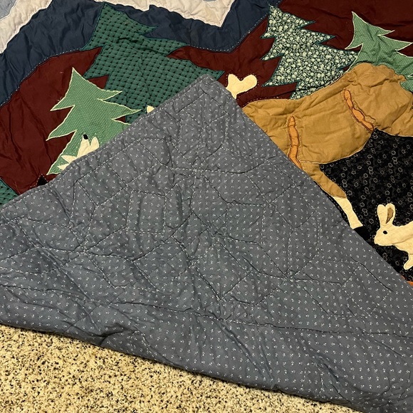 Woodland quilted throw - Picture 4 of 4